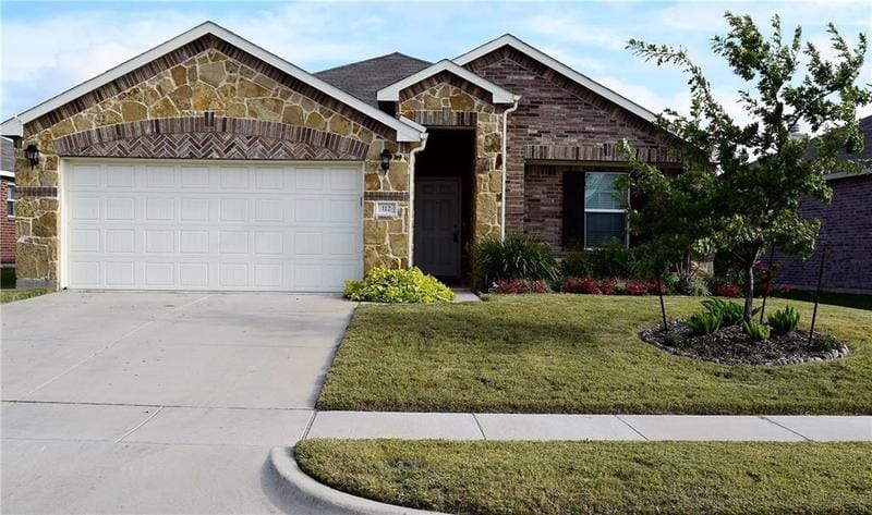 112 Feverbush Dr, FATE, TX 75189 for Sale