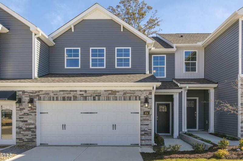 752 Andrade Dr, Fuquay Varina, NC 27526 - MLS 10002618 for Sale