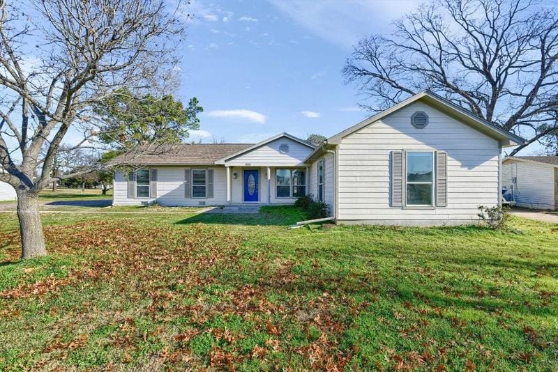 606 Kiowa Dr W, Lake Kiowa, TX 76240  MLS# 20501307 for Sale
