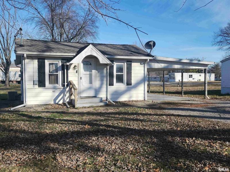 229 FAIRGROUND RD, Pinckneyville, IL 62274 Single Family Residence For Sale  MLS# EB451857