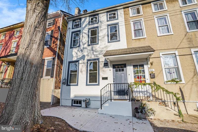 243 Washington Ave, Phoenixville, PA 19460  MLS# PACT2057932 for Sale