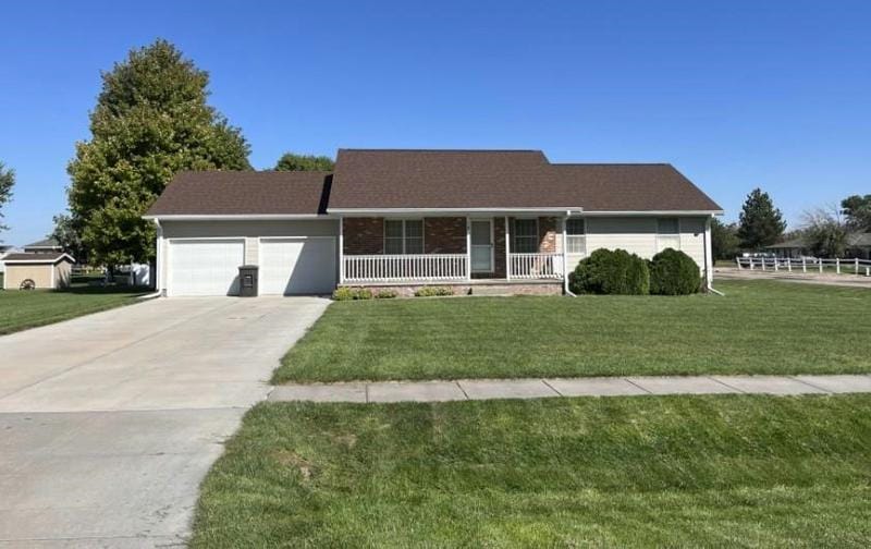 18 REDWOOD DR, Kearney, NE 68845 Single Family Residence For Sale  MLS# 20231191