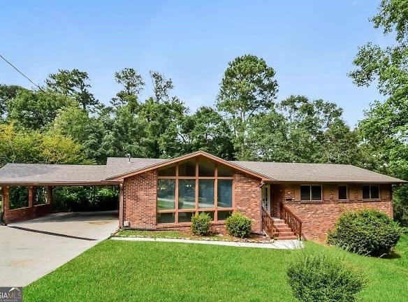 2067 Monterey Dr - Conyers, GA 30012 - Home For Rent
