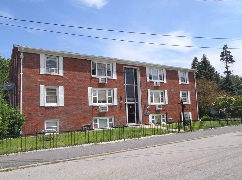 340 Evergreen St, Pawtucket, RI 02861 - MLS 1348648 for Sale