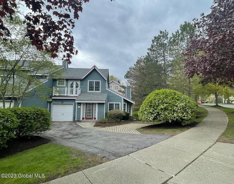 2 Lakeview Rd, Saratoga Springs, NY 12866  MLS# 202326849 for Sale