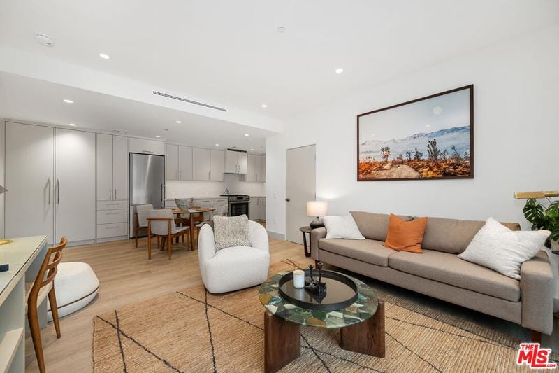 130 South Sepulveda Boulevard, Unit 107, Los Angeles, CA 90049 for Rent