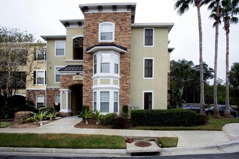 9918 COURTNEY PALMS BLVD APT 102, TAMPA, FL 33619 Condominium For Sale  MLS# T3486675