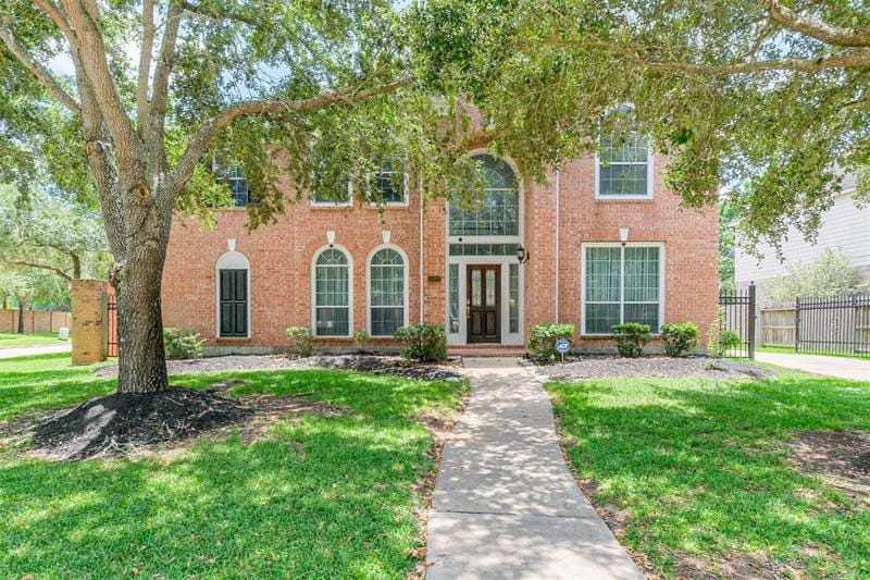 5922 Indian Hills Ln, SUGAR LAND, TX 77479 for Sale