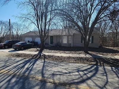 E Main St for Sale
