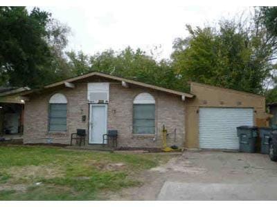 E Hammond St for Sale