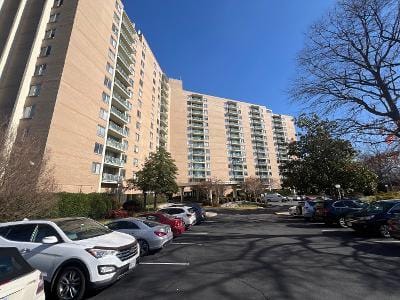 Slaters Ln Apt 1102 for Sale