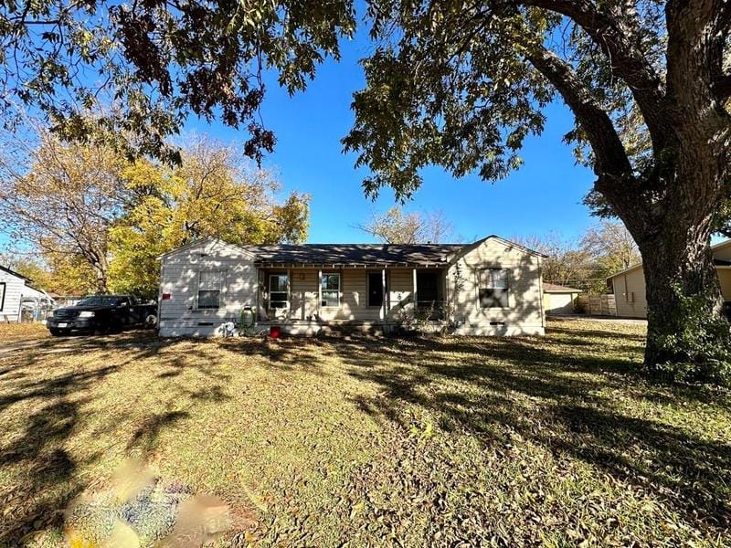 1517 Maple Dr, Garland, TX 75042 for Rent