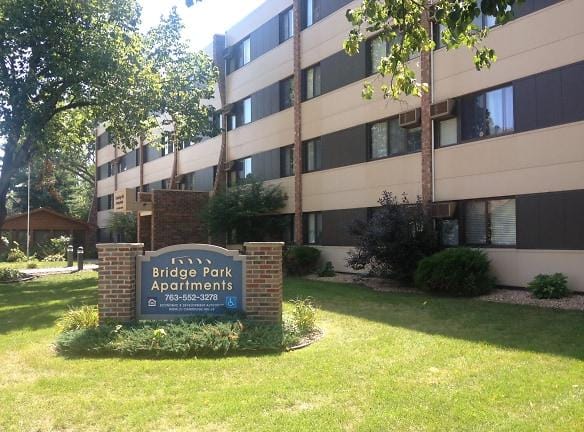 Bridge Park Apartments - 121 Fern St S - Cambridge, MN Apartments for Rent