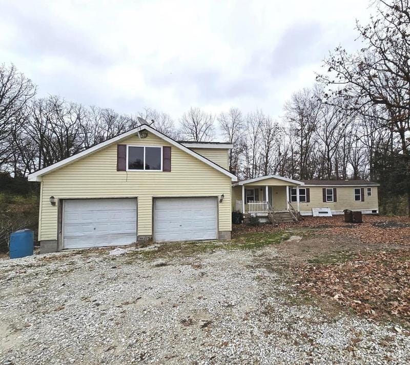 10 Linda Ln, Moscow Mills, MO 63362 - MLS 23071612 for Sale