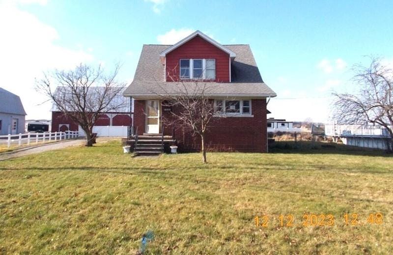 7923 N Dixie Hwy, Newport, MI 48166 - MLS 23144890 for Sale