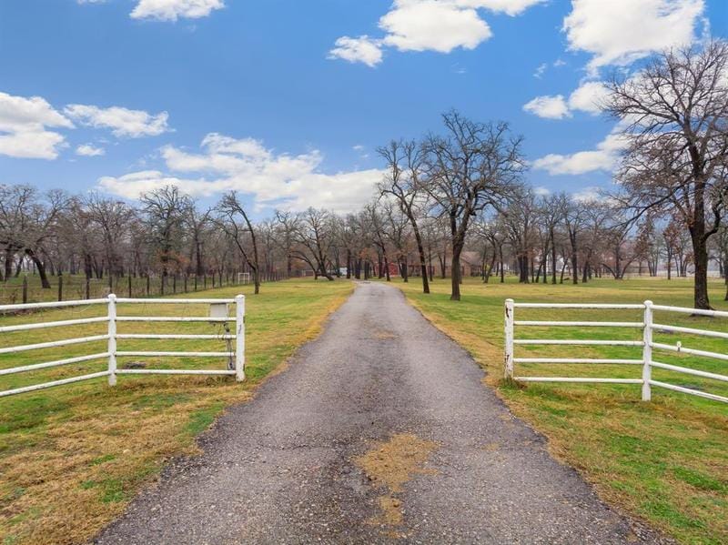 2339 E Blackjack Rd, PILOT POINT, TX 76258 for Sale