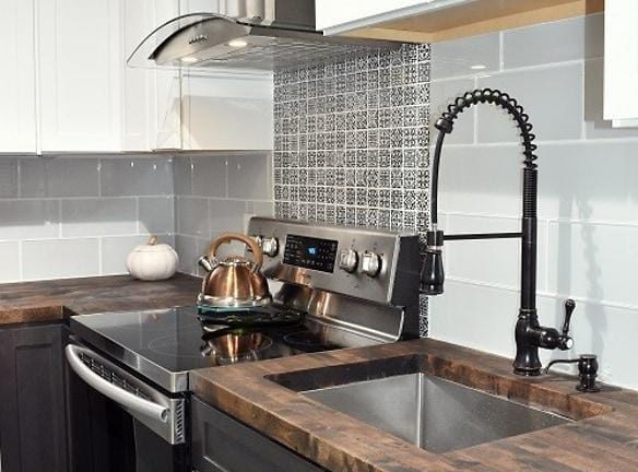 1045 Pennsylvania St #402 - Denver, CO 80203 - Home For Rent