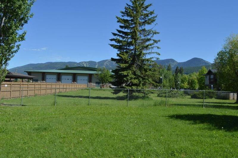 640 DENVER ST, Whitefish, MT 59937 Single Family Residence For Sale  MLS# 22213371
