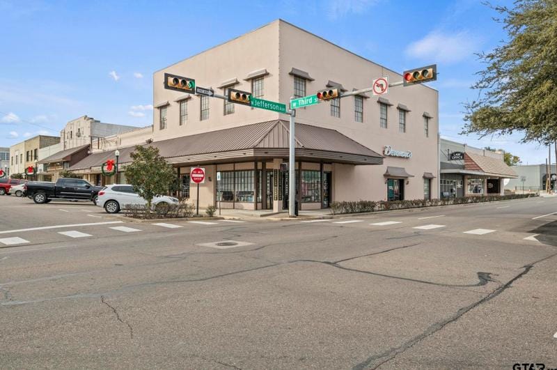 301 N Jefferson, Mt Pleasant, TX 75455 - MLS 23015580 for Sale