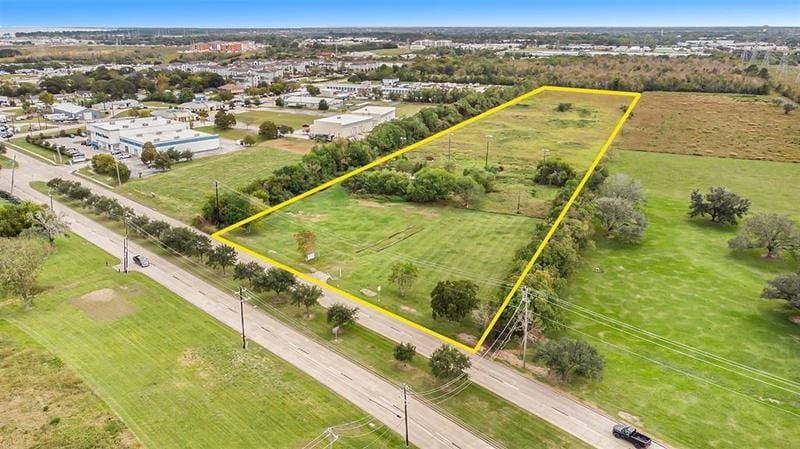 1425 Marina Bay Drive, League City, TX 77573 for Sale