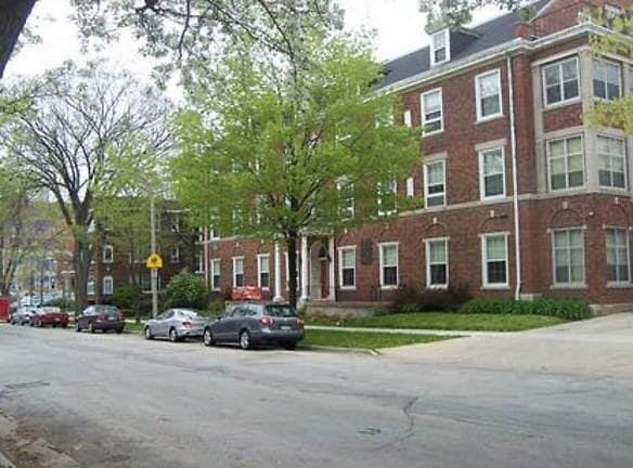 Cass Street Apartments - 1222 N Cass St - Milwaukee, WI Apartments for Rent