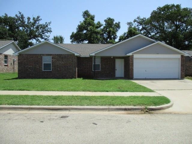 210 Bobbie Ann Ct, GRANBURY, TX 76049 for Sale