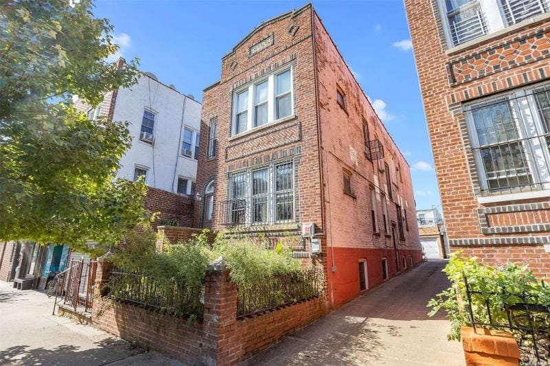 East Elmhurst, Queens County, NY House for sale Property ID: 418583698