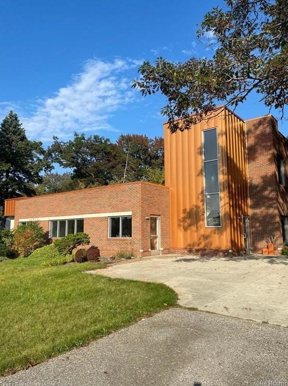 4950 24th Ave, Fort Gratiot Township, MI 48059 - MLS 20230081057 for Sale