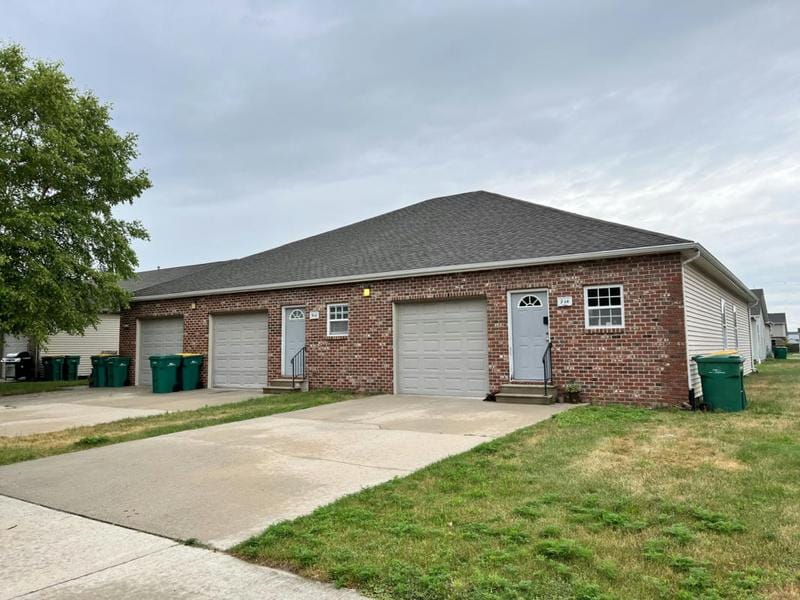 921 JORDAN AVE, Braidwood, IL 60408 Multi Family For Sale  MLS# 11472213