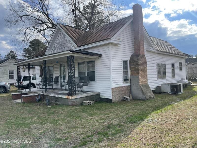 204 N WEST AVE, Oak City, NC 27857 Single Family Residence For Sale  MLS# 100421082
