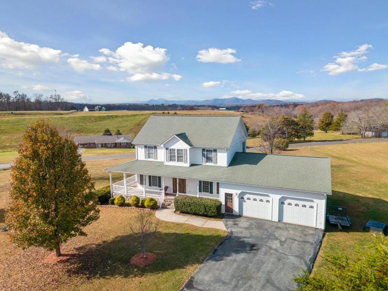 1064 SAVANNA HILLS DR, Moneta, VA 24121 Single Family Residence For Sale  MLS# 903574