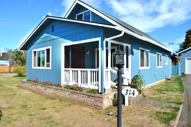 314 S 1st St, Pe Ell, WA 98572 - MLS 2170972 for Sale