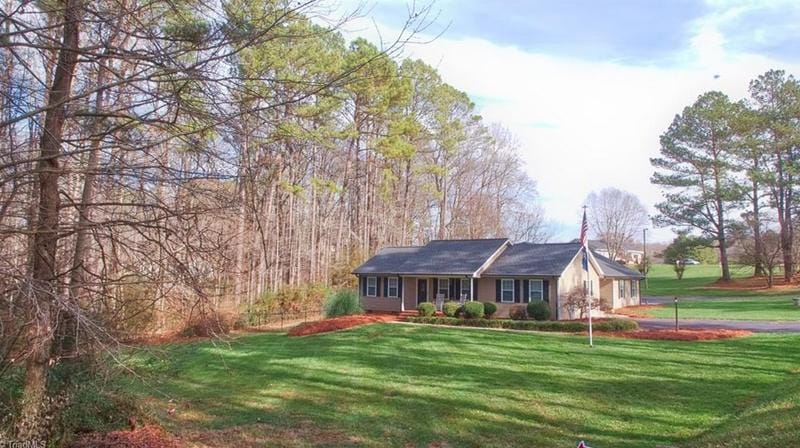 1182 Arrowstone Dr, Asheboro, NC 27205 - MLS 1128518 for Sale