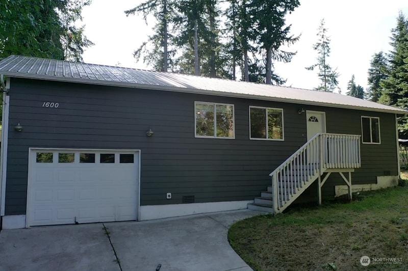 1600 Lake Dr, Camano Island, WA 98282 - MLS 2157794 for Sale