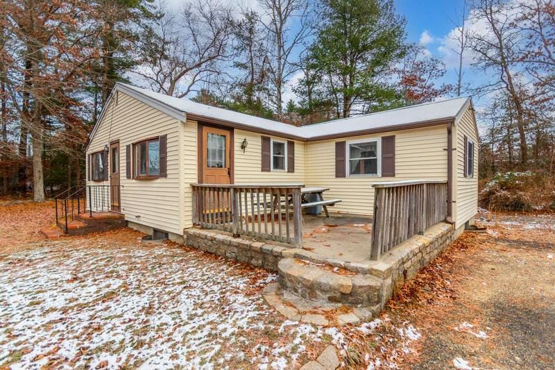 910 County Road, West Wareham, MA 02576  613354679 for Sale