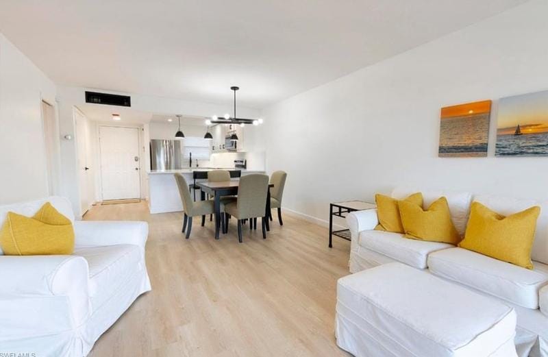 37 High Point Cir E #103, Naples, FL 34103 - MLS 223069267 for Sale