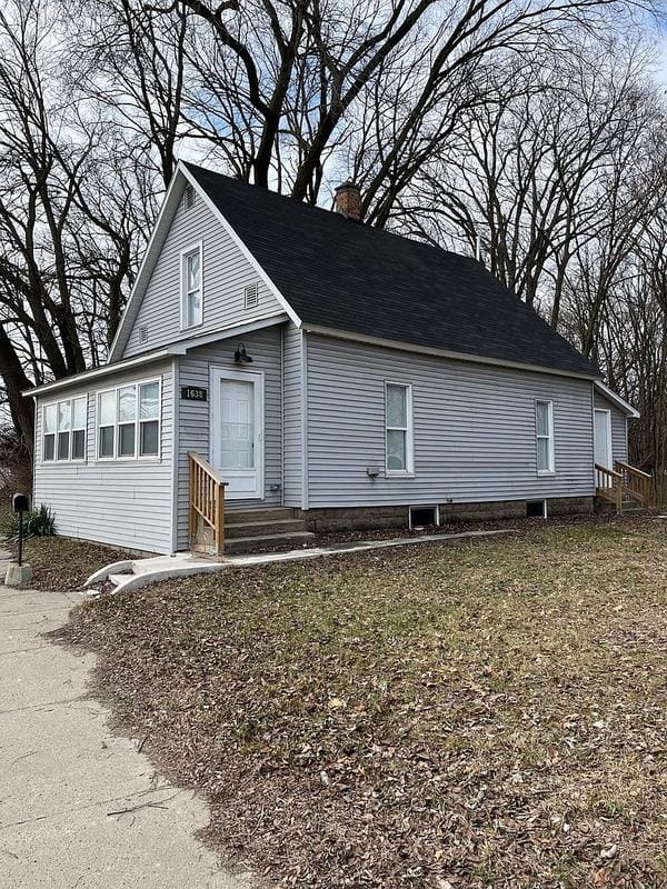 3/1.5 bth For rent IN Elkhart, IN #1638 W Franklin St