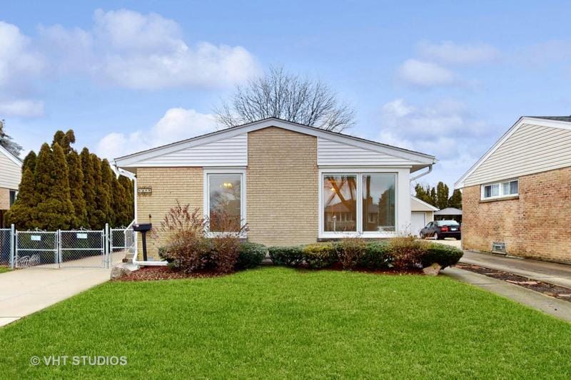 8649 N OLEANDER AVE, Niles, IL 60714 Single Family Residence For Sale  MLS# 11936141