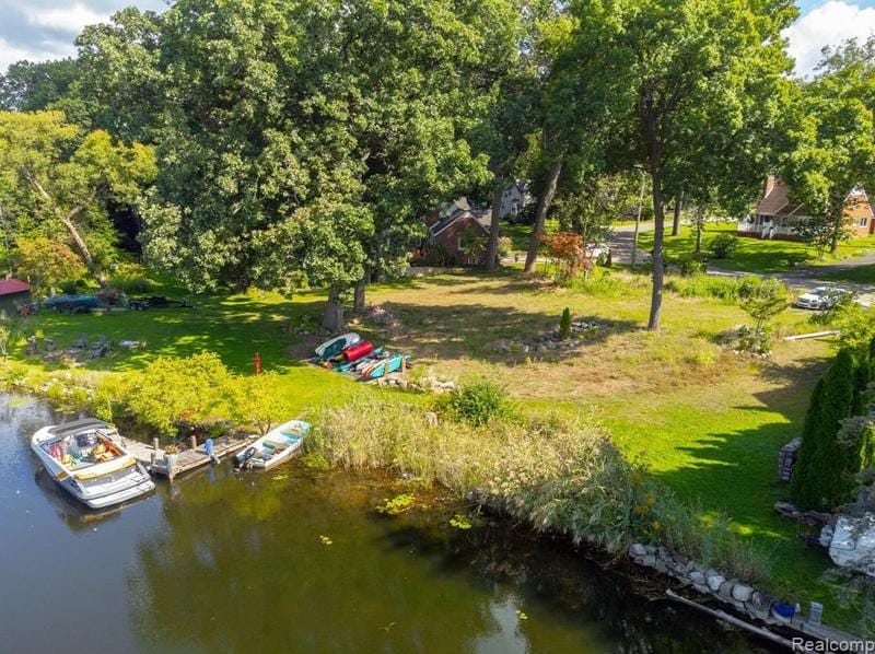 2860 Chadwick Dr, Waterford Township, MI 48328 - MLS 20230080980 for Sale