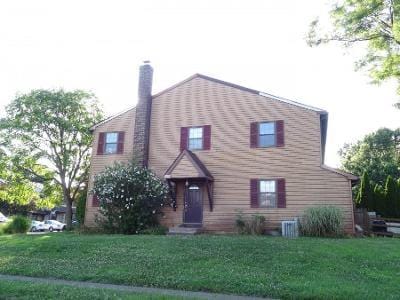 Gates Pl for Sale