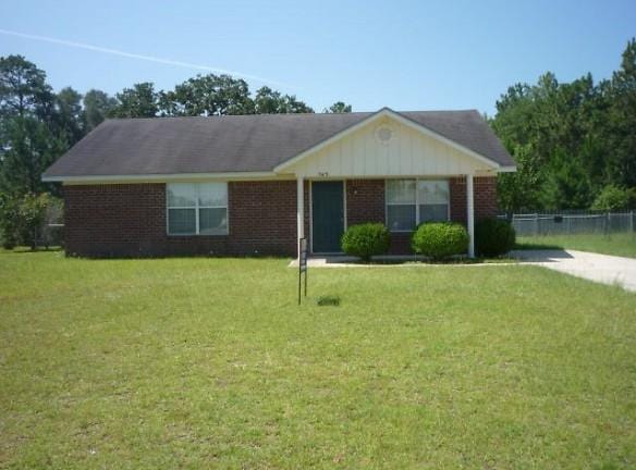 763 Jeanette Cir - Hinesville, GA 31313 - Home For Rent