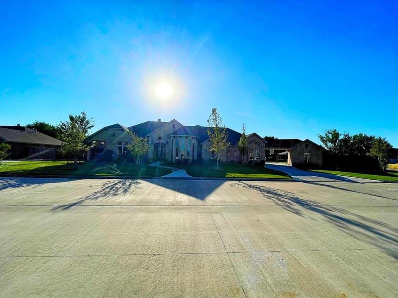 2110 Sequoia Street, Perryton, TX 79070 for Sale