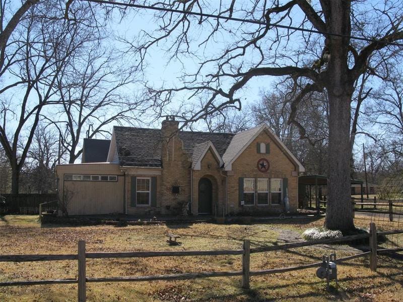 911 W Wolfe St, GRAND SALINE, TX 75140 for Sale
