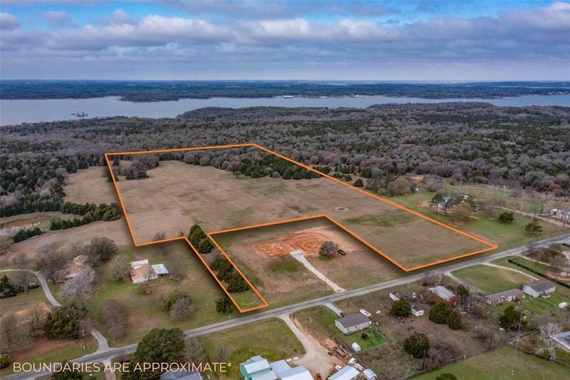 000 Mill Creek, Pottsboro, TX 75076 for Sale