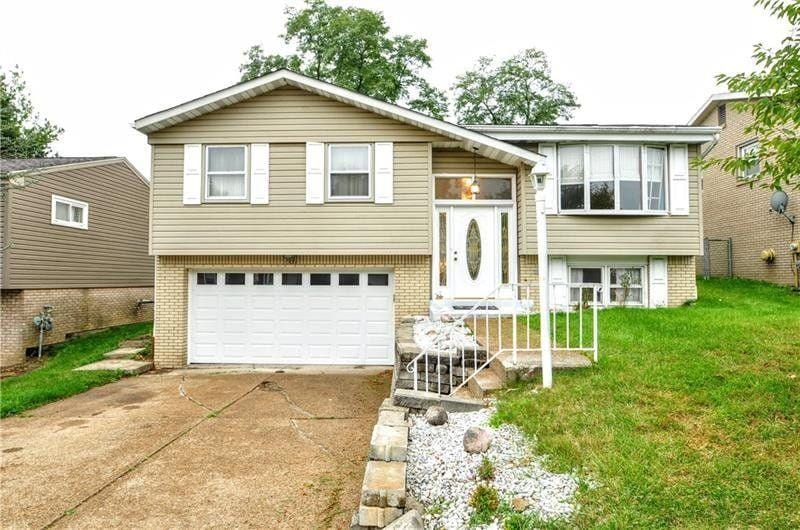South Park, Allegheny County, PA House for sale Property ID: 417817984