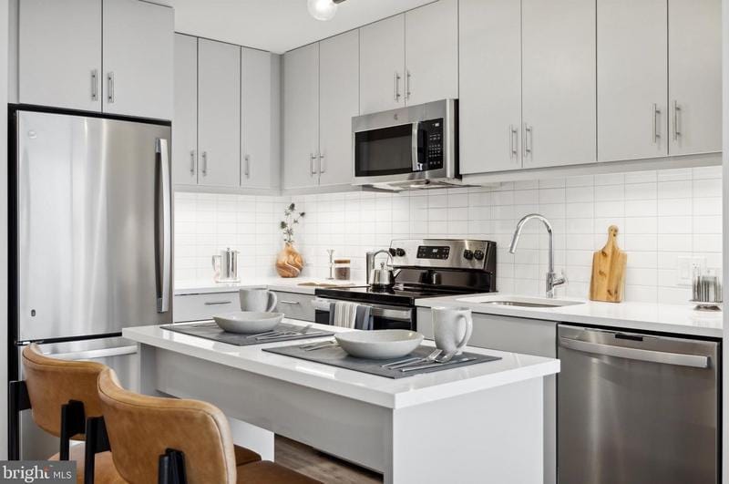 569 N 5th St #830, Philadelphia, PA 19123 - MLS PAPH2311926 for Rent