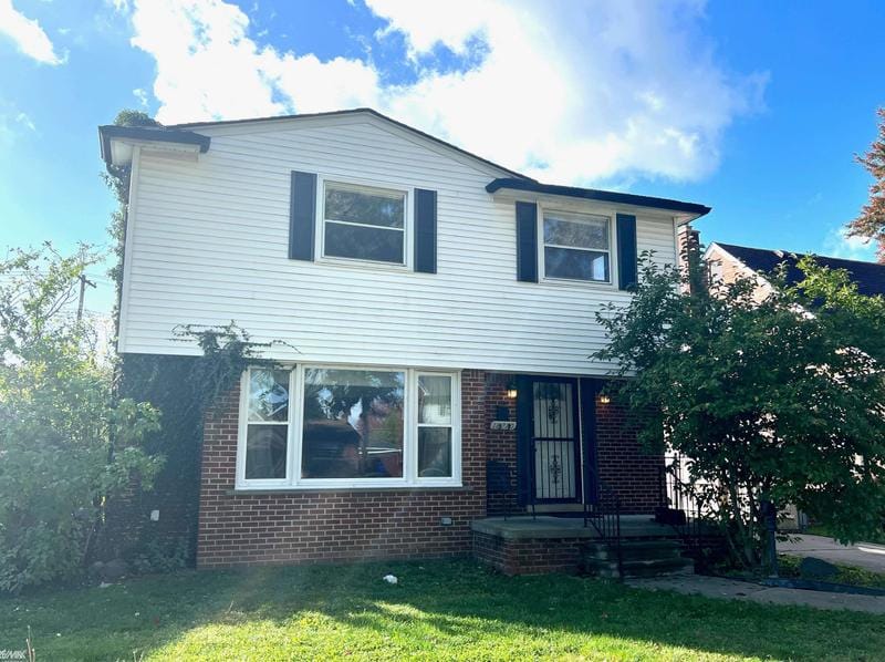 18270 Spring Ct S, Fraser, MI 48026 - MLS 50128870 for Sale