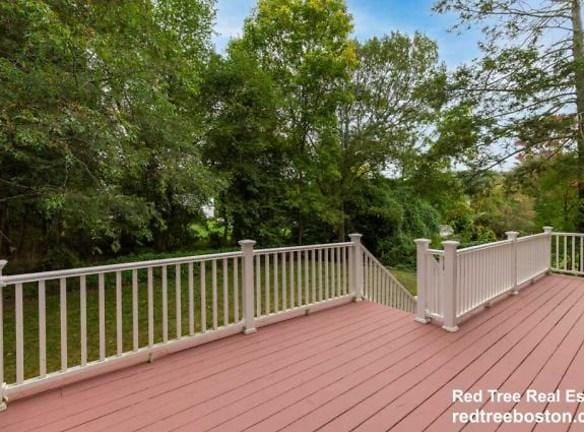 152 Hartman Rd - Newton, MA 02459 - Home For Rent