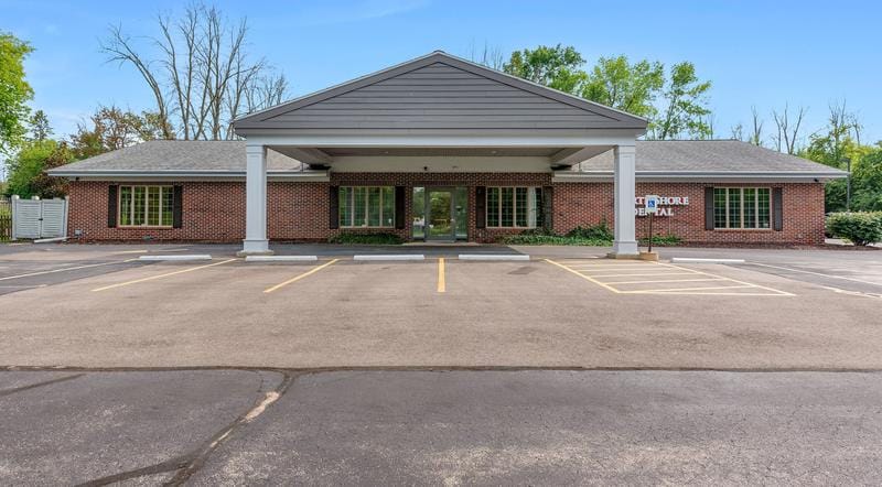 2505 W Mequon Rd, Mequon, WI 53092 - MLS 1854112 for Sale