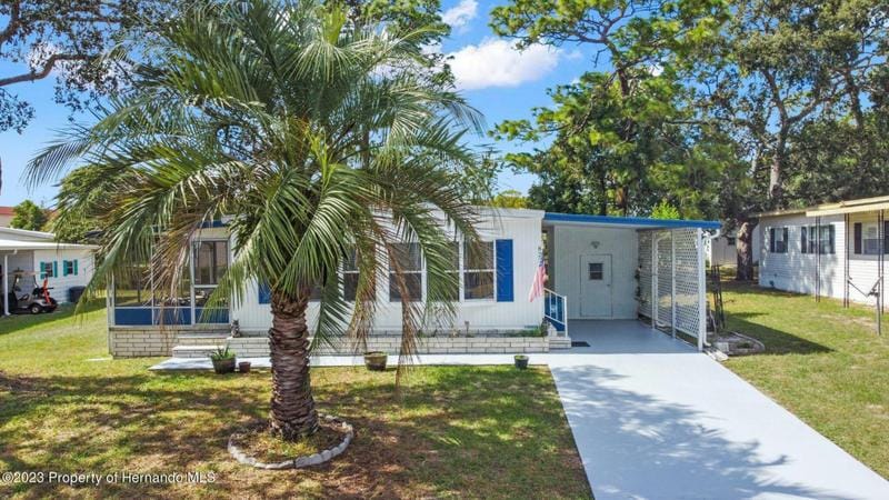 8221 RIDGE DALE AVE, Brooksville, FL 34613 Single Family Residence For Sale  MLS# 2234991